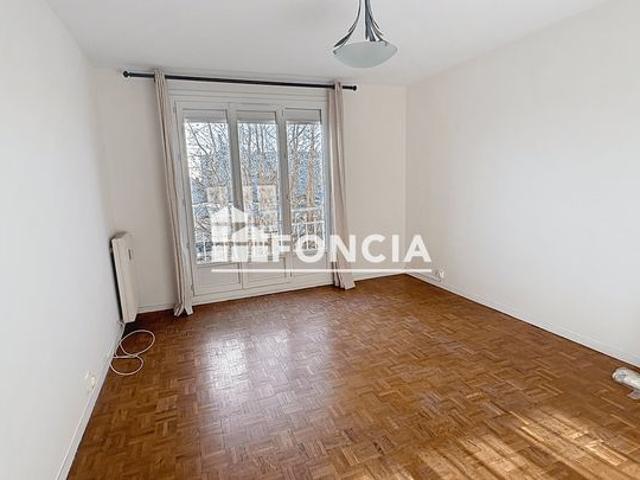 Une exclusivité FONCIA Appartement T2 avec GARAGE