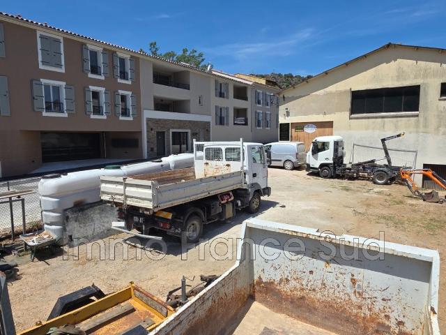 Une opportunité d'investissement rare au coeur du Golfe de S. 201m² La Garde Freinet