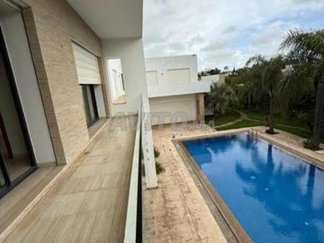 Une magnifique villa en location à souissi