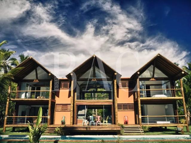 une maison moderne et luxueuse à Boipeba, au Brésil