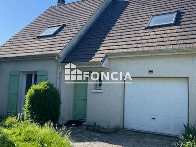 Une maison où il fait bon vivre: espace, confort et qualité de vie vous attendent à Bruyères le Châtel