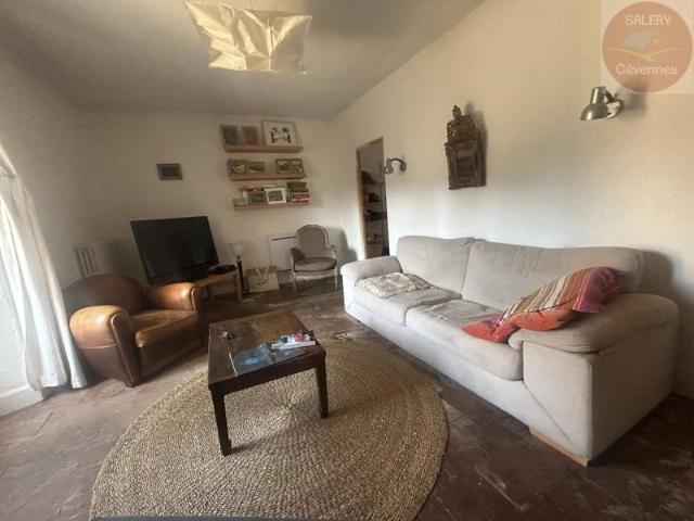 Une maison de caractère aux multiples possibilités 350m² habitables