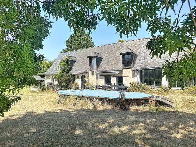 Une maison de caractère dans un environnement privilégié à Beaufort en Anjou