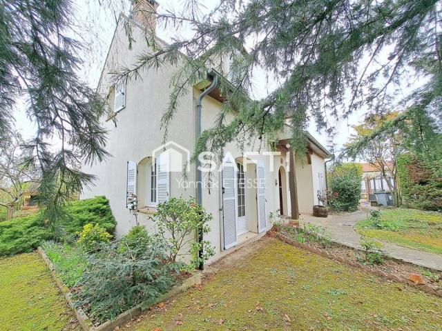 Maison sur sous sol total 4 chambres