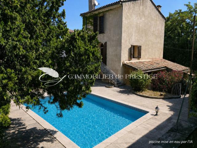 Une maison de ville avec piscine 110m² Carpentras