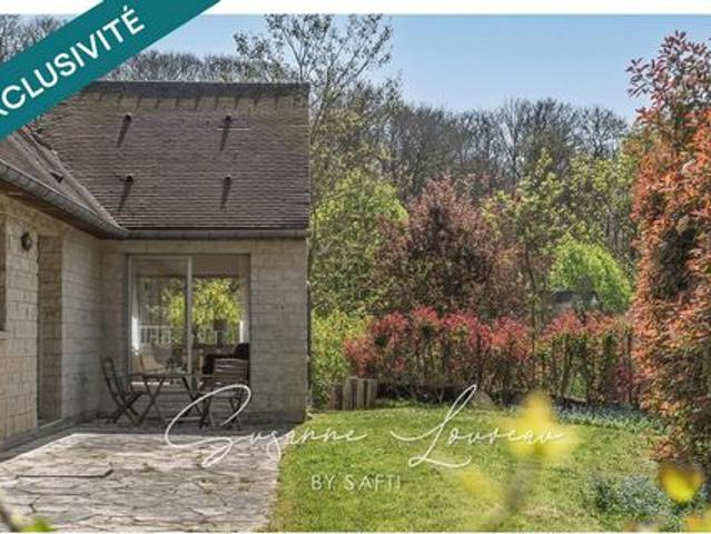 Une maison entourée de verdure, à vous d’en écrire la suite