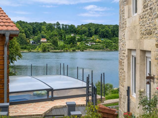 Une maison familiale face au lac 350m² Langres