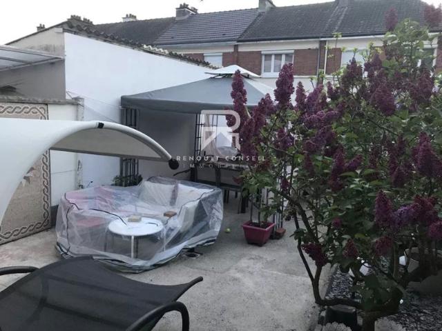 Une maison familiale jumelee a sotteville pres de l'hotel de vi
