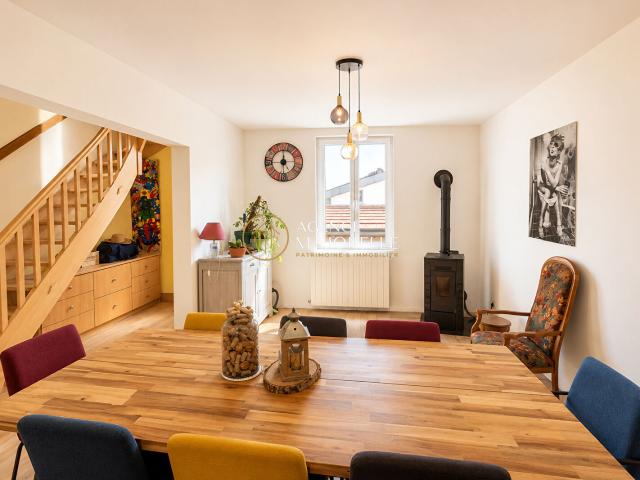 Une maison familiale lumineuse, 3 chambres, Garage, Jardin, économe et proche Gare