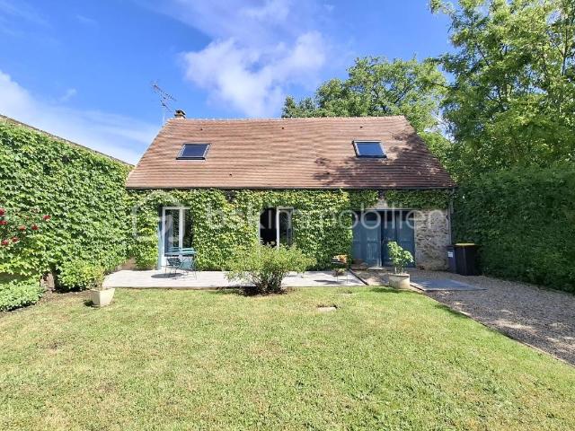 UNE MAISON PLEINE DE CHARME