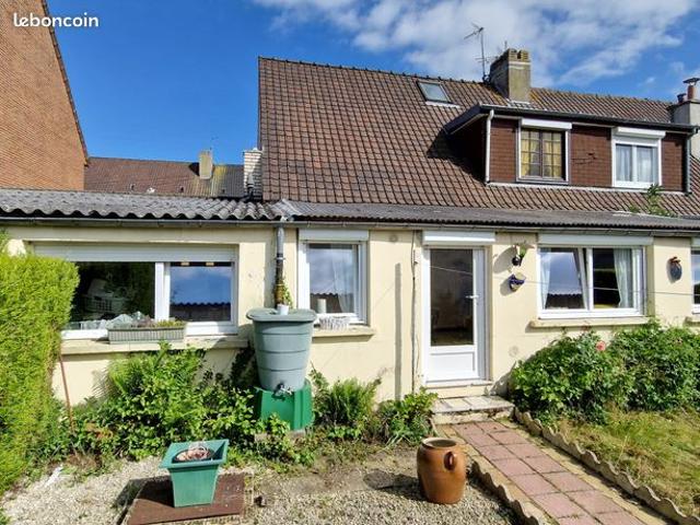 Une maison semi mitoyenne de 118.4 m²