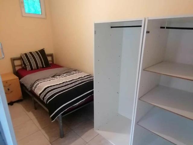 une petite chambre