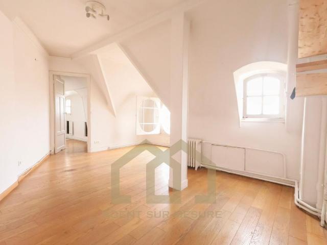 Deux pièces Paris 18 28,9m²