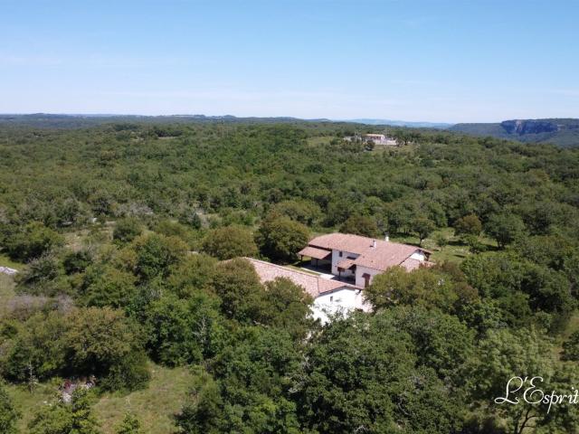 Une propriété d'exception à Saint Antonin Noble Val, implant. 340m² Saint Antonin Noble Val