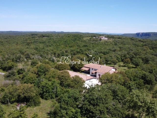 Une propriété d'exception à Saint Antonin Noble Val, implant. 340m² Saint Antonin Noble Val