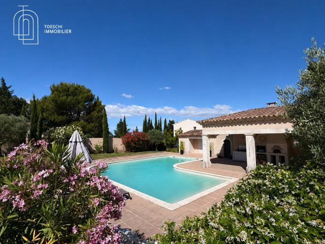 Une propriété d'exception au coeur des Alpilles 213m² Fontvieille