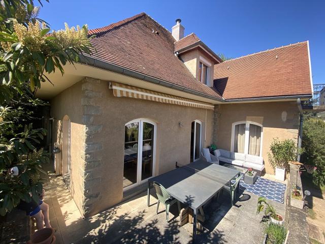 Une très belle adresse ! 317m² Chamalières