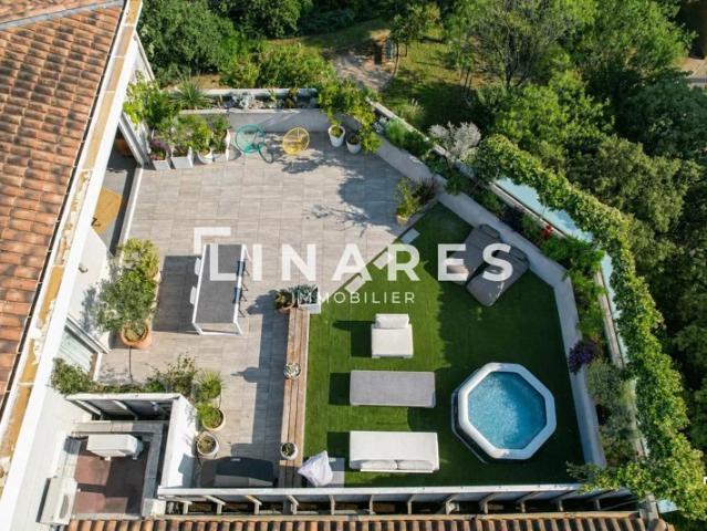 UNE VILLA SUR LE TOIT Appartement duplex 145m2 Terrasse ciel