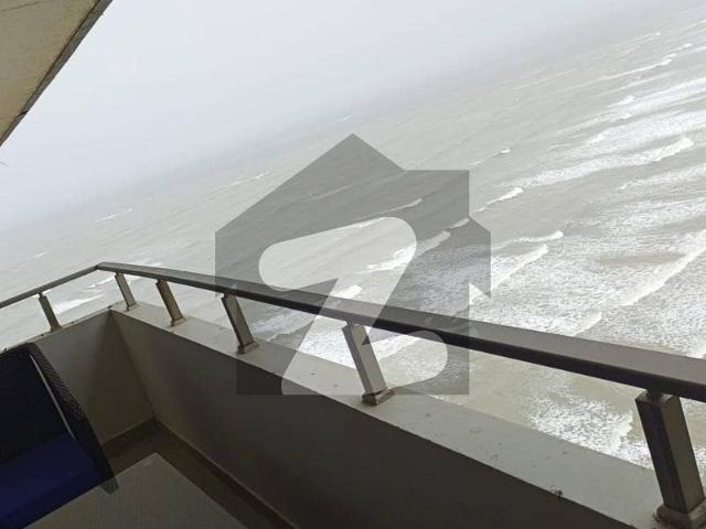 Unfurnished 02 bedroom: sea facing in reef tower emaar available for rent