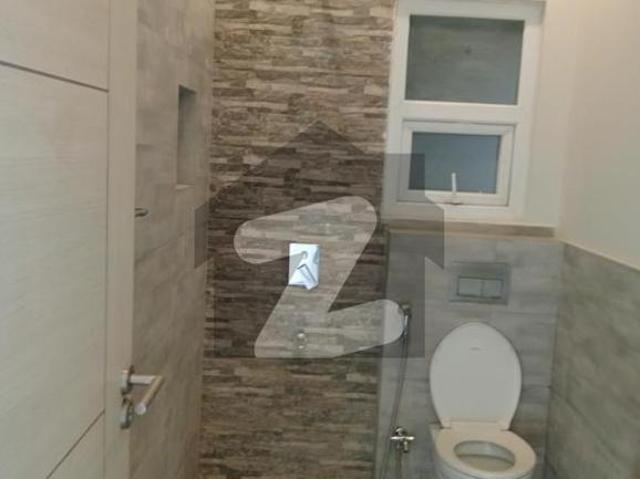 Unfurnished 1bedroom apartment for rent Gulberg Greens