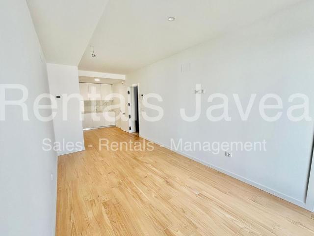 Unfurnished apartment for long term rental in Gata