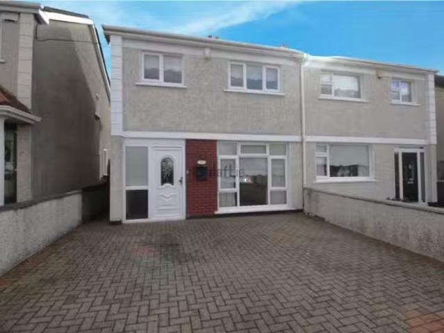 Unfurnished, Edgewood Lawns, Blanchardstown, Dublin 15 is for.