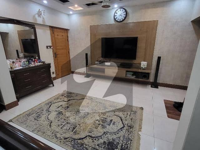 Unfurnished Full Floor Apartment For Rent 3rd Floor Family Building Dha Phase 5 Badar Commerical