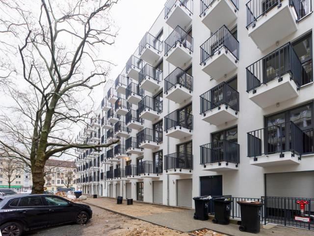 Unfurnished studio near the Lichtenberg metro