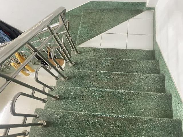 Đúng là nhất cận thị, nhị cận giang. Nhà phố 2 tầng có sẵn HĐT 90 triệu mà chỉ có 5 đồng hơn