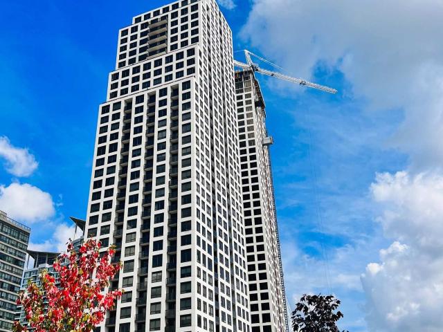 Unit3002 Master Bedroom 36 Elm Drive W, Mississauga | 1Beds/1Bath, Condo, $1,550/mo | Condos. Ca
