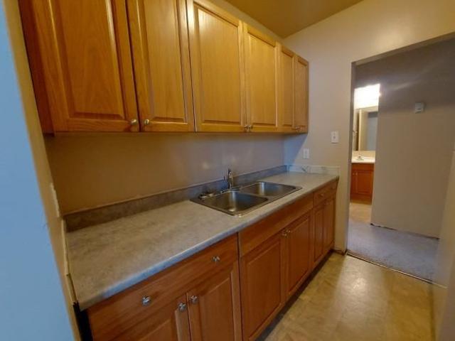 Unit Available Now in Eastview! 2 Bedroom Apartment for Rent at 3821 50 St, Red Deer, AB T4N 1W1 Eastview