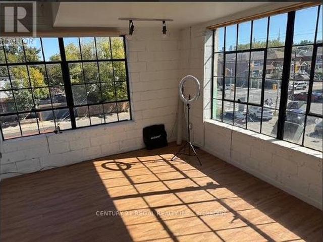 2Nd Floor 1110 Dupont Street, Toronto, ON, M6H 2A2 commercial for lease | Listing ID W13106 | Royal LePage