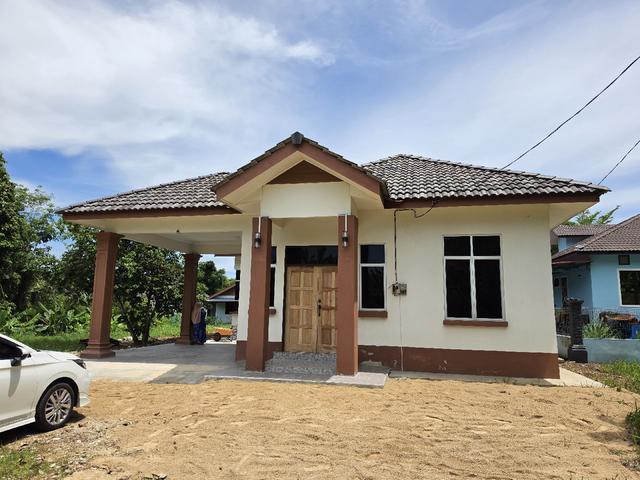 unit banglo untuk dijual di Kampung Derdap Limbat Pasir Tumboh