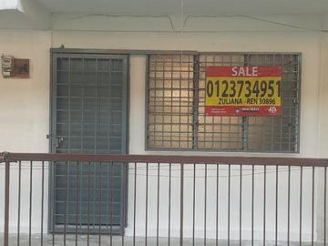 Unit gugusan cempaka jalan cecawiRm 180k bumi unit nego Damansara