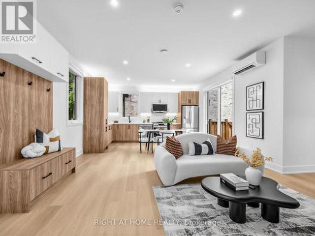 Unit Gs 1416 Islington Avenue, Toronto, ON, M9A 3K7 house for lease | Listing ID W13599 | Royal LePage