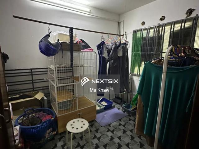 Unit Rumah yang view berdekatan Pantai Sepat. Sesuai untuk dijadikan sebagai Homestay