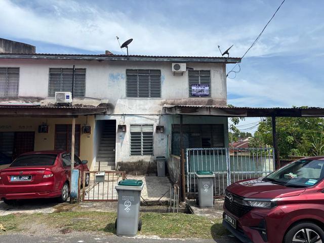 UNIT TEPI Townhouse Taman Sri Pelangi Sungai Petai Alor Gajah
