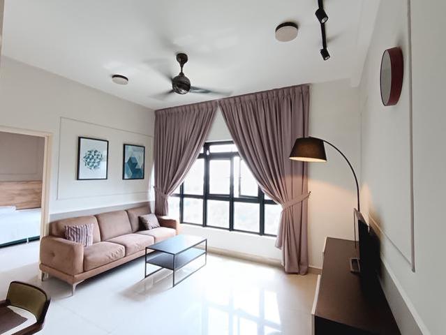 Unit Tingkat Tinggi Fully Furnished Meridian Medini Shuttle Bus ke