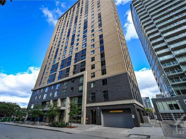 Unit 1803 105 CHAMPAGNE Avenue S