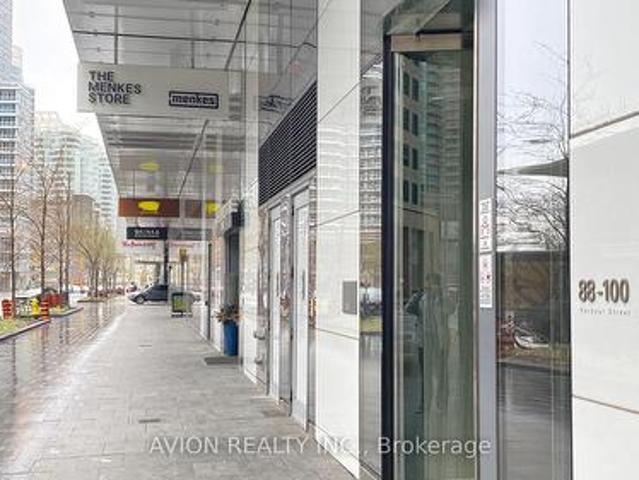 Unit #1811 88 Harbour Street, Toronto, ON, M5J 0C3 condo for sale | Listing ID C12118 | Royal LePage