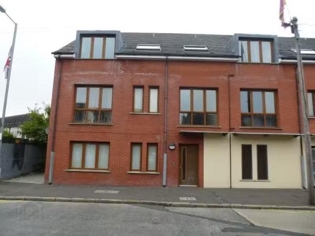 Unit 10, 14 Cherryville Street