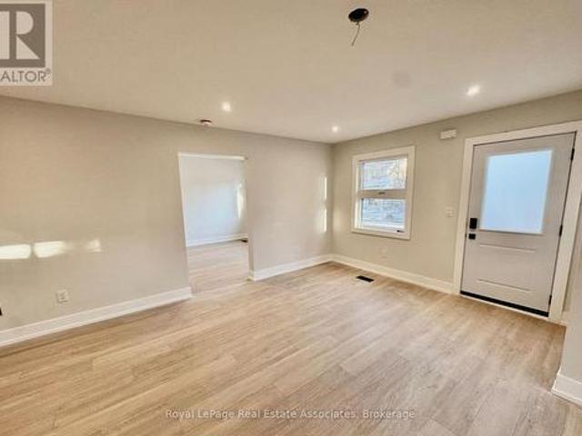 Unit 1 246 Marlborough Street, Brantford, ON, N3S 4T3 investment for lease | Listing ID X13494 | Royal LePage