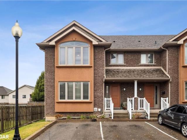 Unit 1 5727 Kalar Road