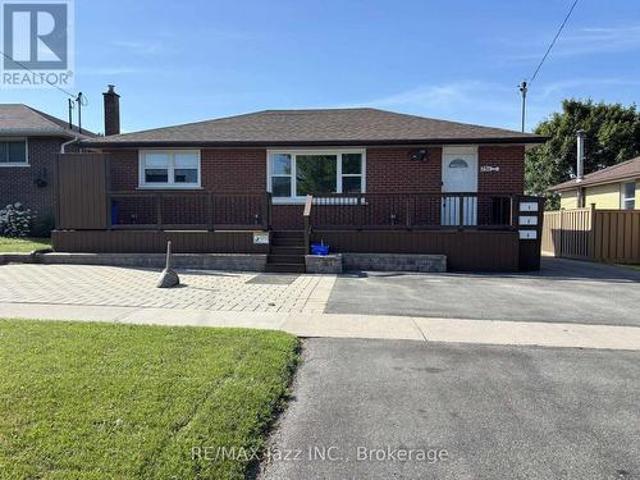 Unit 1 751 Phillip Murray Avenue, Oshawa Lakeview, ON, L1J 1J2 investment for lease | Listing ID E13594 | Royal LePage