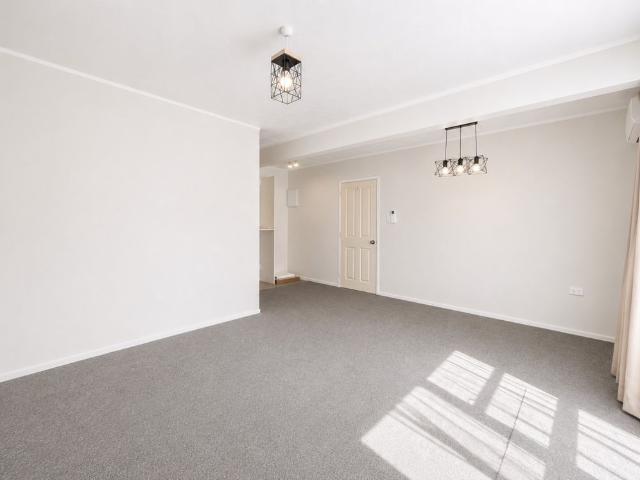 Unit 1A, 3 Leith Way, Rothesay Bay, Auckland