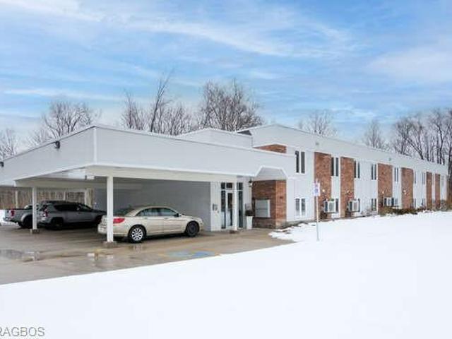 Unit 204 850 Alpha Street