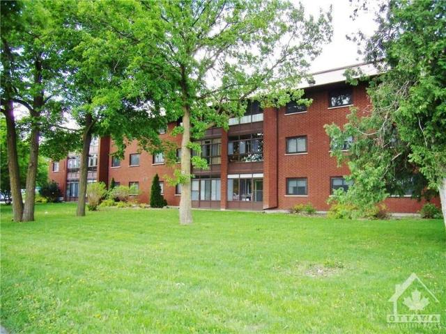 Unit 302 15 FINDLAY Avenue