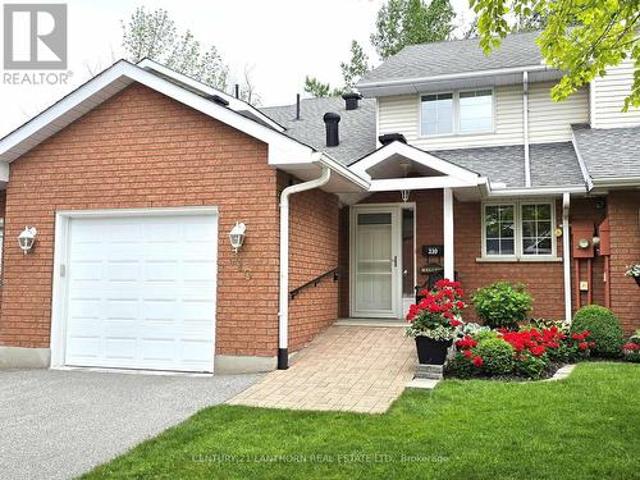 Unit #310 30 Museum Drive, Orillia, ON, L3V 7T9 townhouse for sale | Listing ID S12308 | Royal LePage