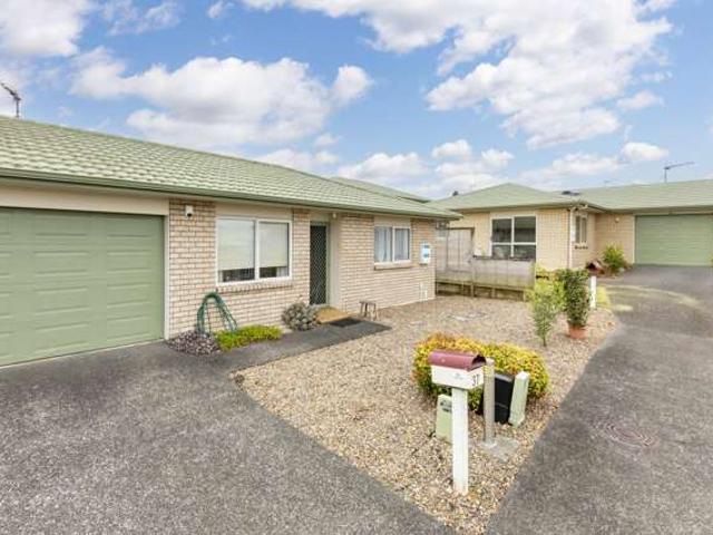 Unit 33/8 Village Place, Tuakau, Franklin