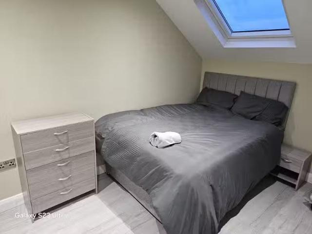 Unit 3, 98 Castlereagh Road